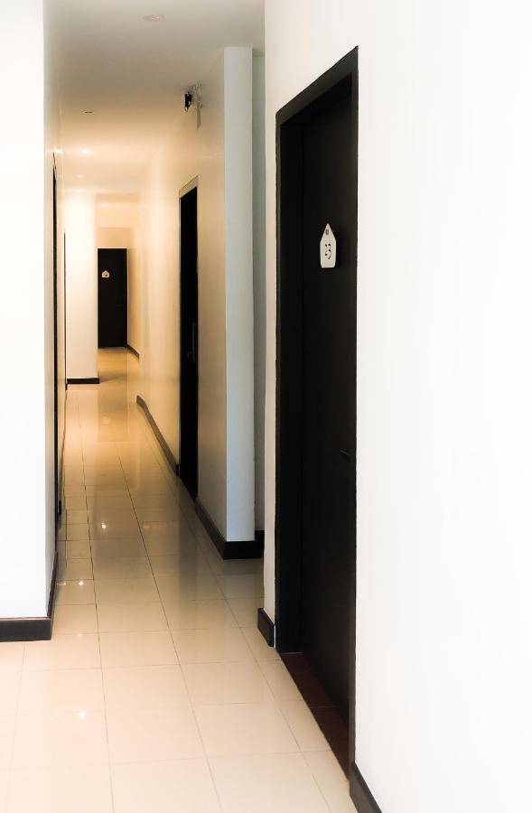 Hotel Hako Xpress Tmn Skudai Baru Exteriér fotografie